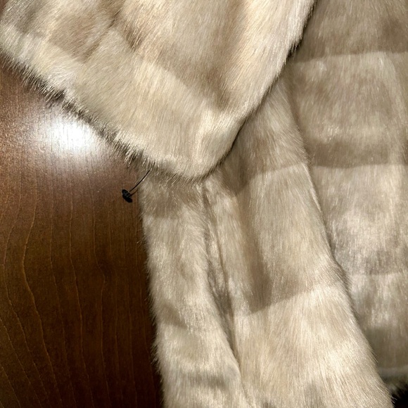 Kristen Blake New Women's Tan Teddy Jacket Fur - Picture 7 of 8